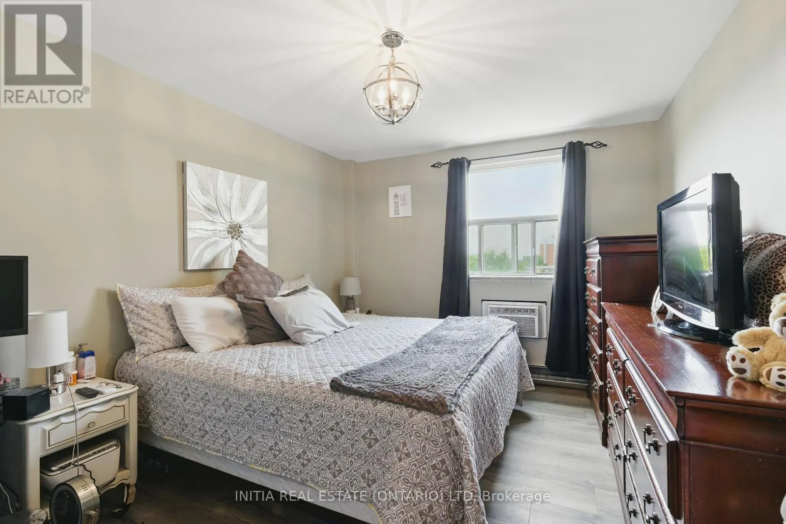 612 - 931 WONDERLAND ROAD S, #612