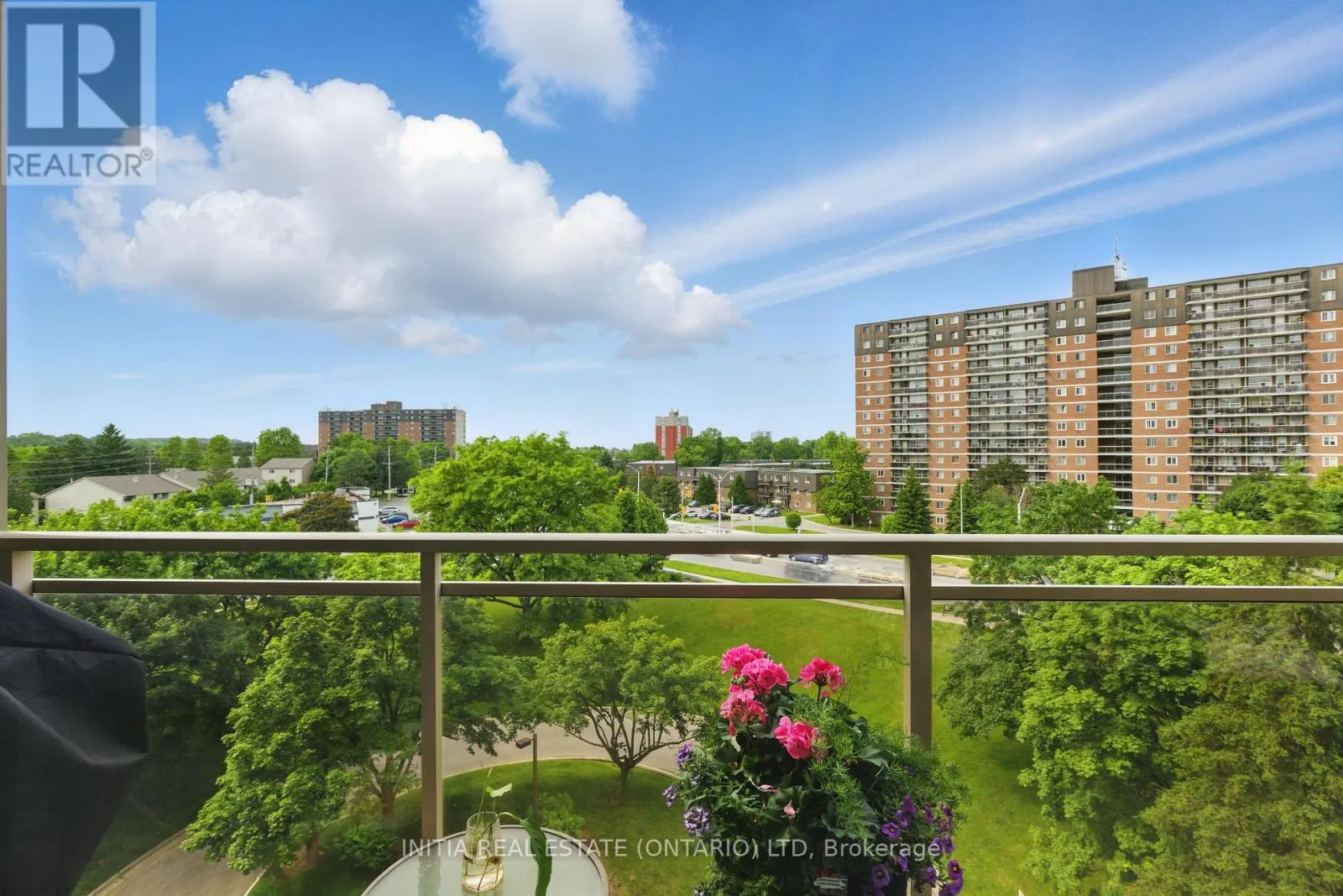 612 - 931 WONDERLAND ROAD S, #612