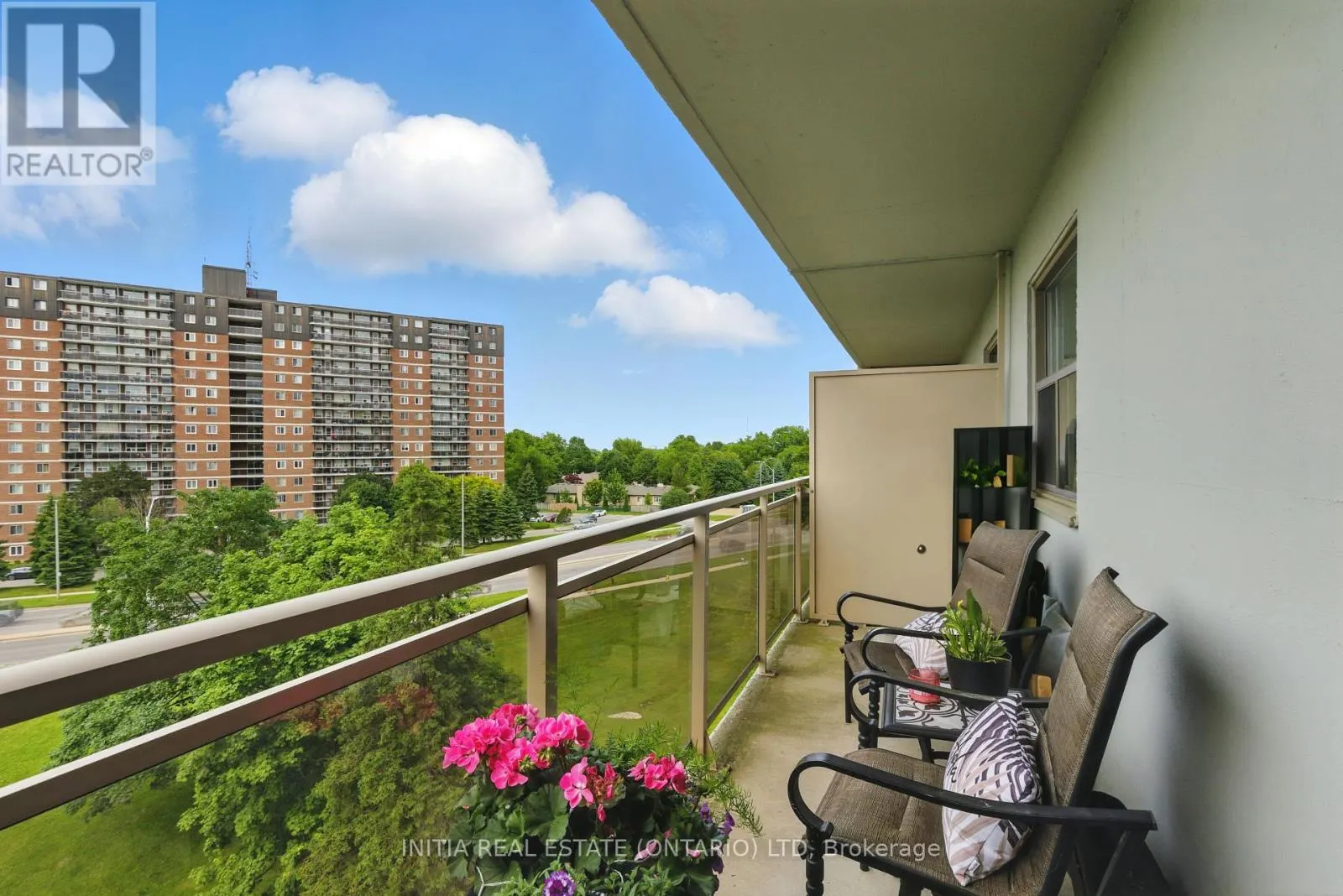 612 - 931 WONDERLAND ROAD S, #612