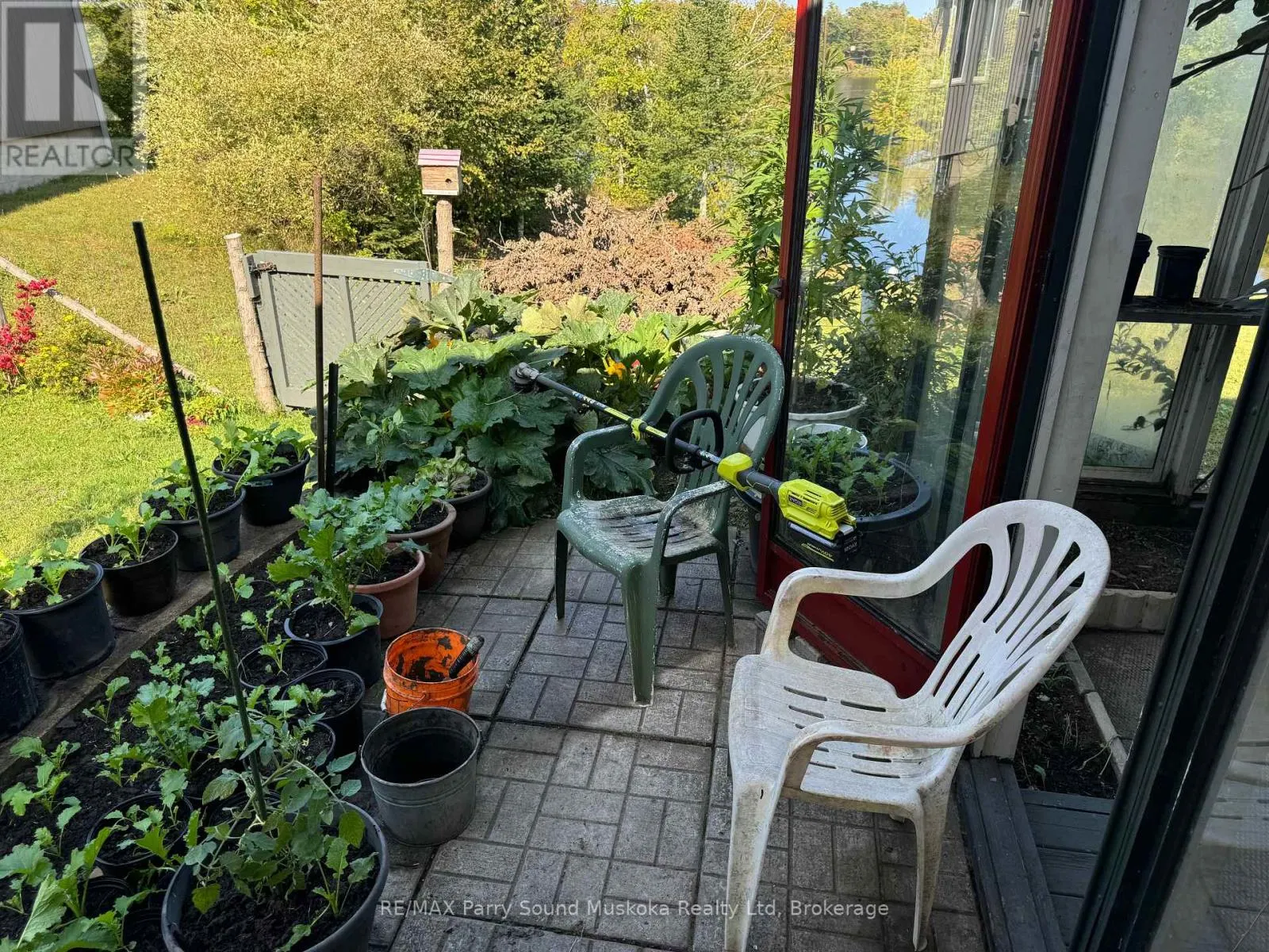 1 GENE'S COURT