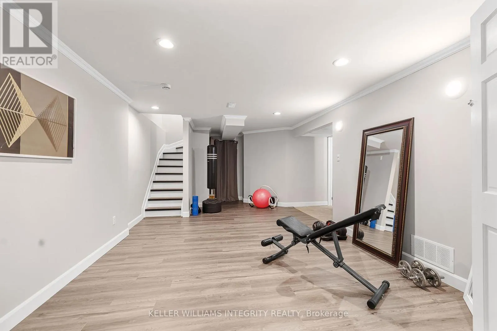 644 DEVONWOOD CIRCLE