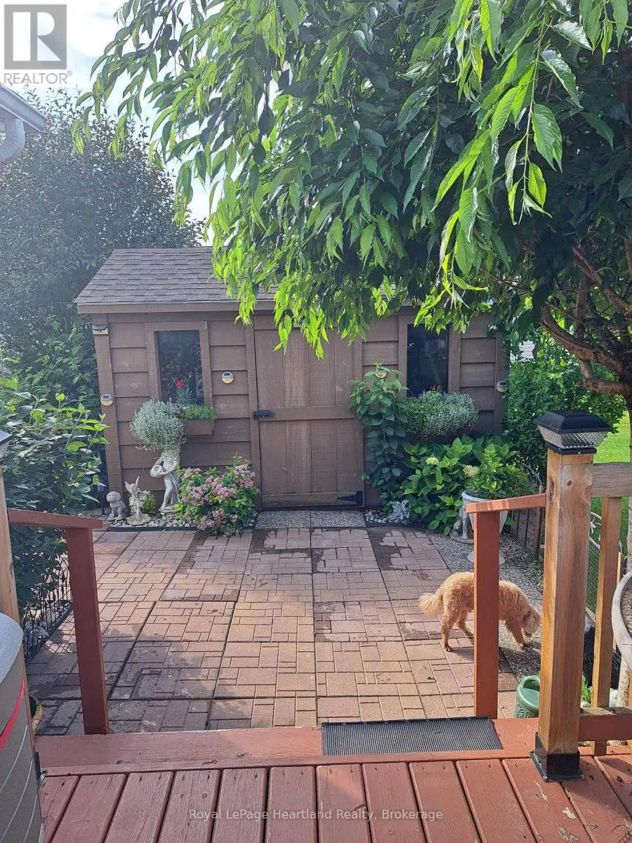 7 KELLESTINE DRIVE