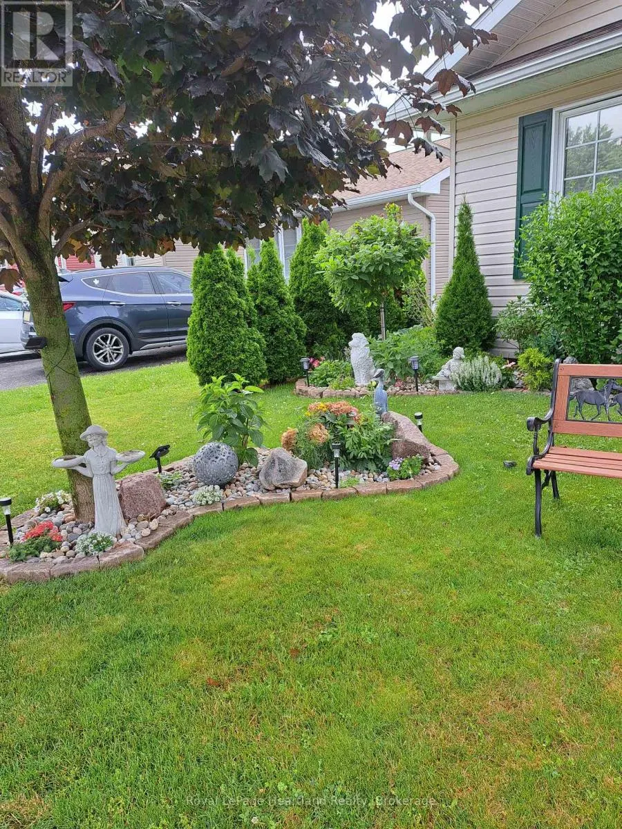 7 KELLESTINE DRIVE