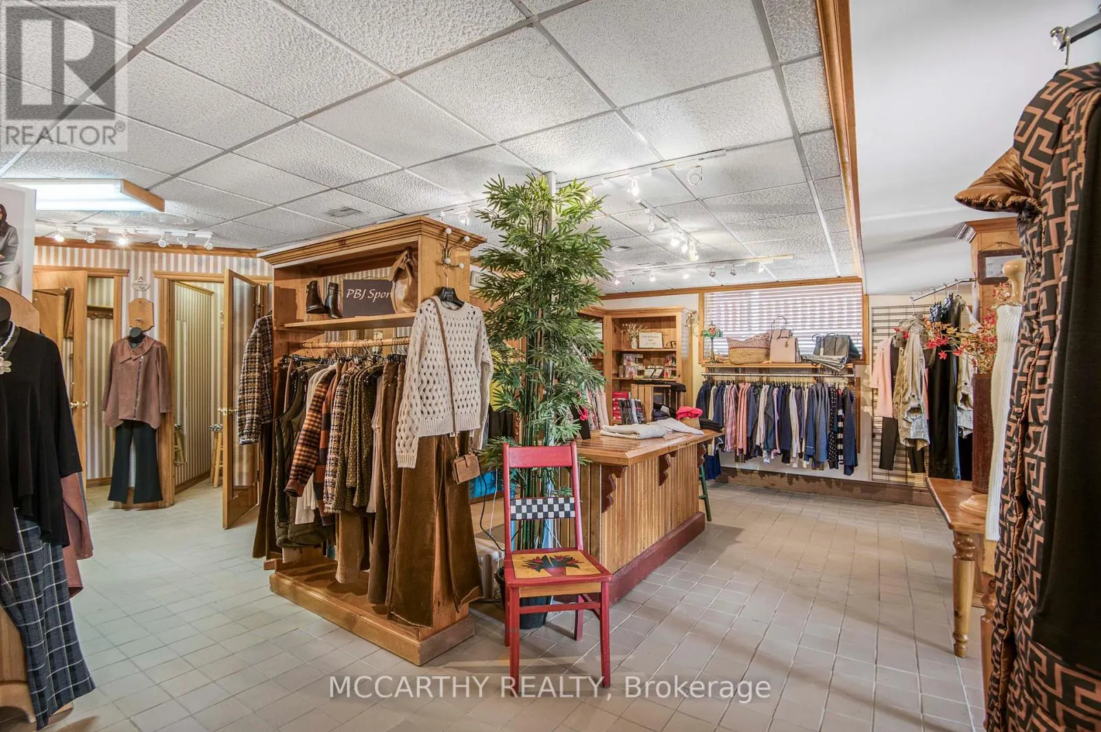 21 TORONTO STREET S