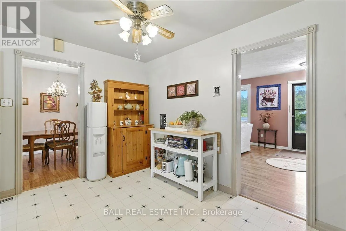 601 CHURCHILL CRESCENT