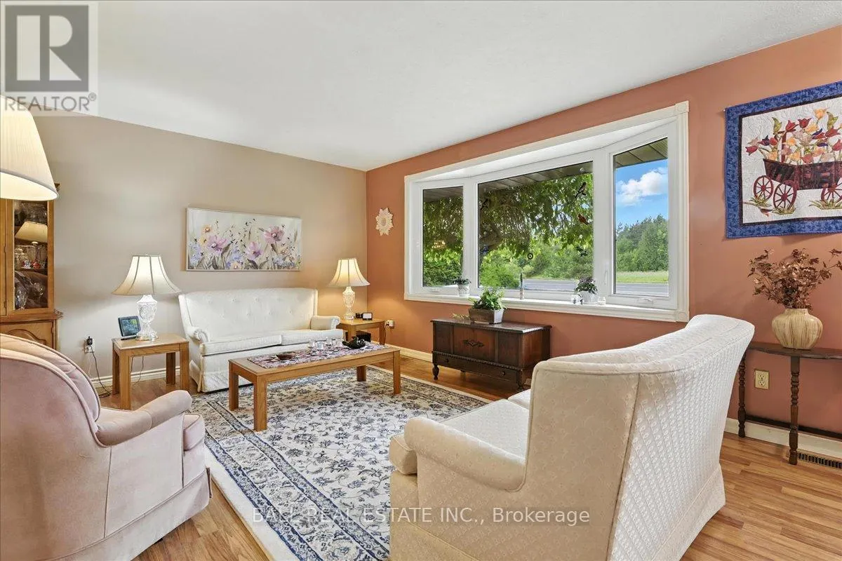 601 CHURCHILL CRESCENT