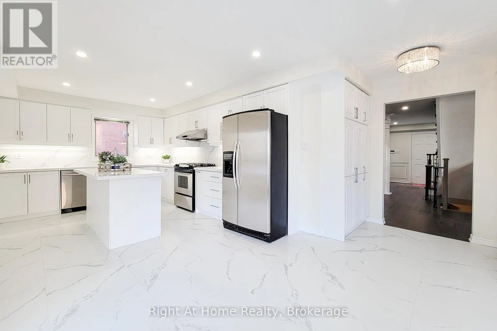 85 MEADOWLANDS BOULEVARD