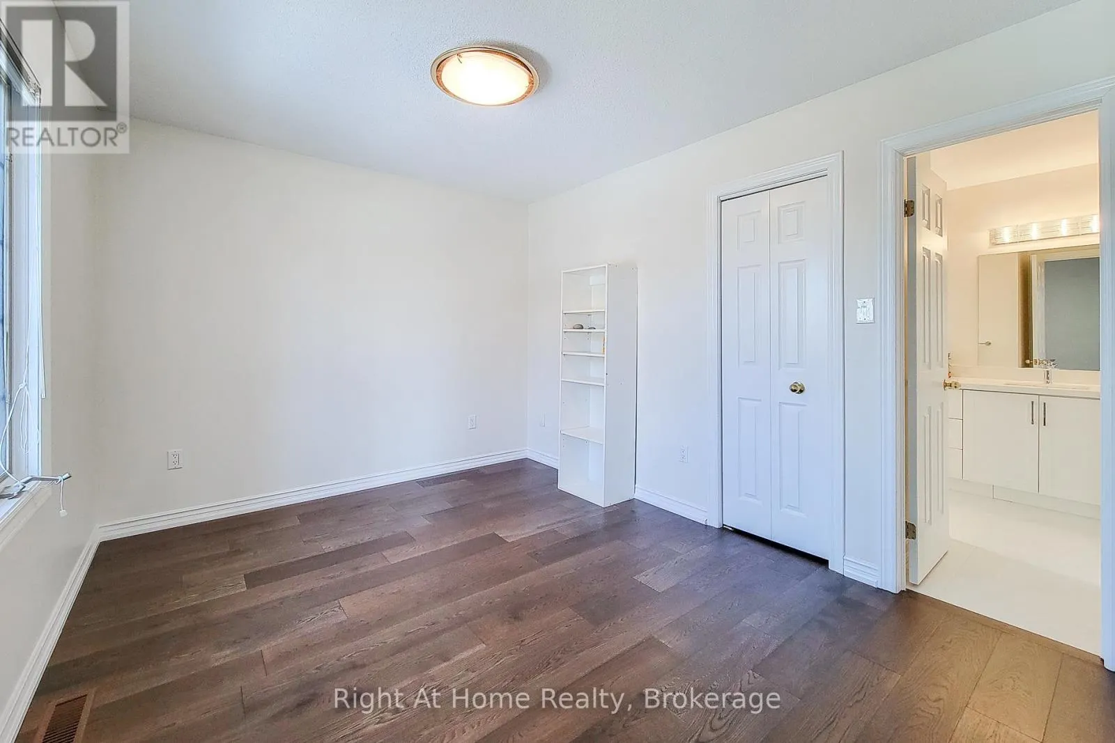 85 MEADOWLANDS BOULEVARD