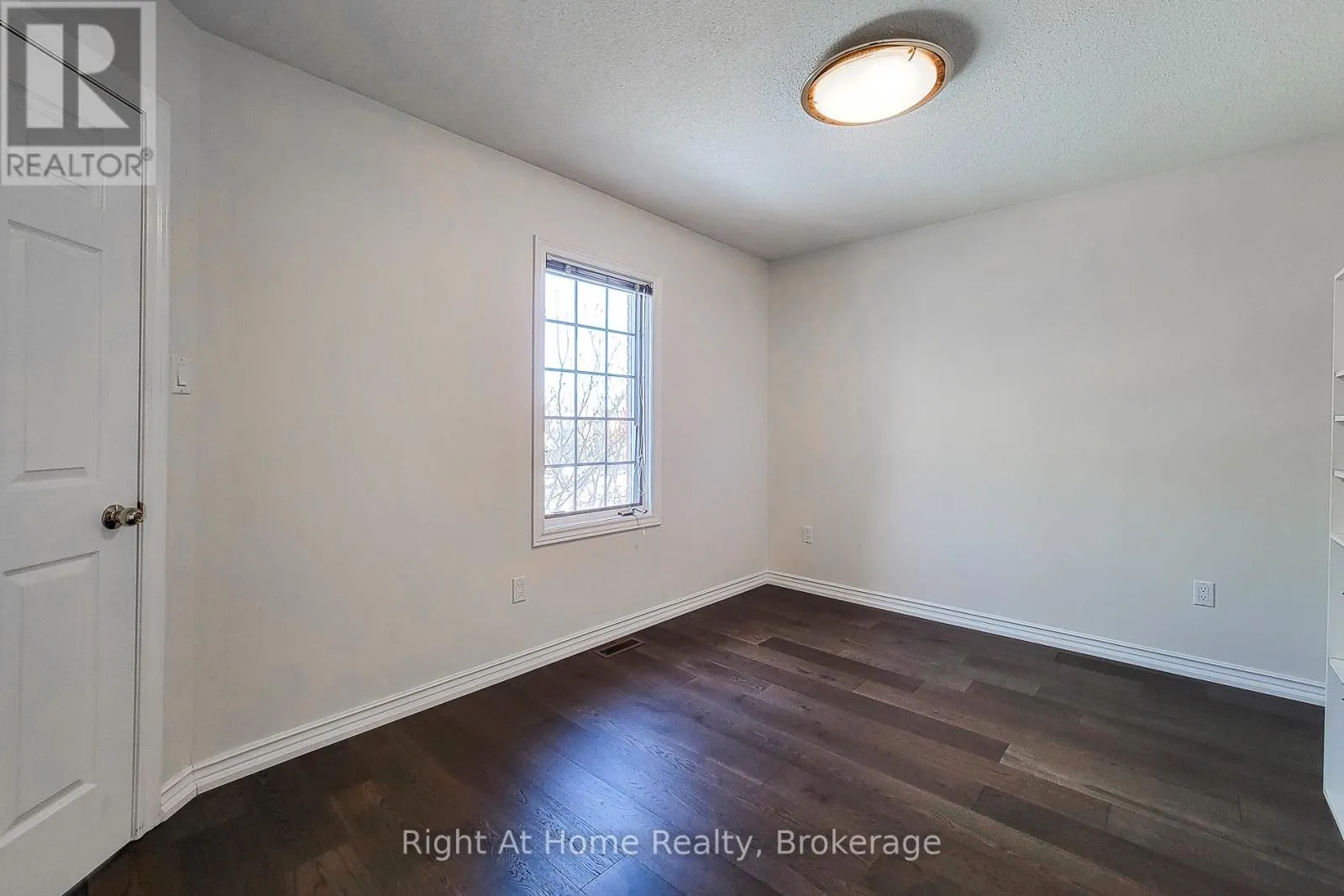 85 MEADOWLANDS BOULEVARD