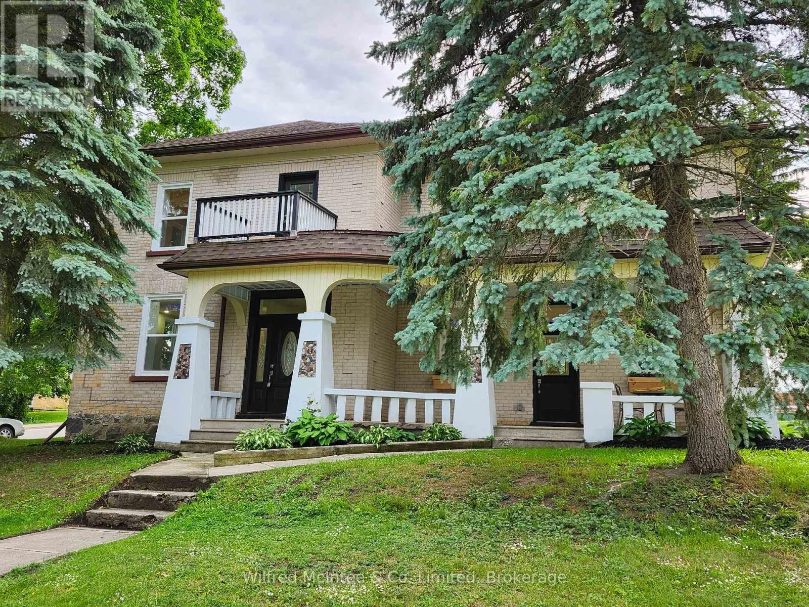 36 BROWNLEE STREET S