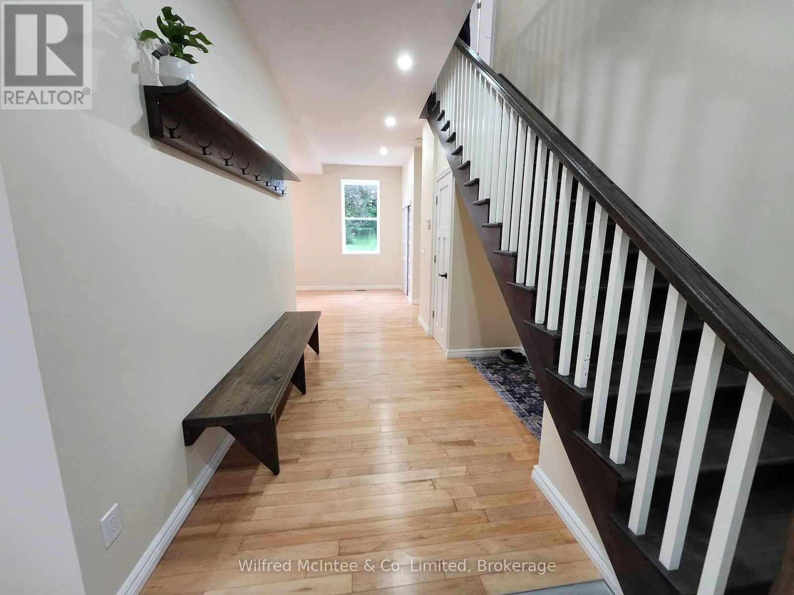36 BROWNLEE STREET S