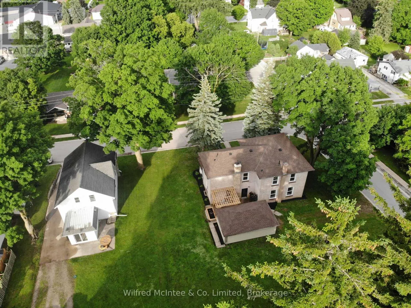 36 BROWNLEE STREET S