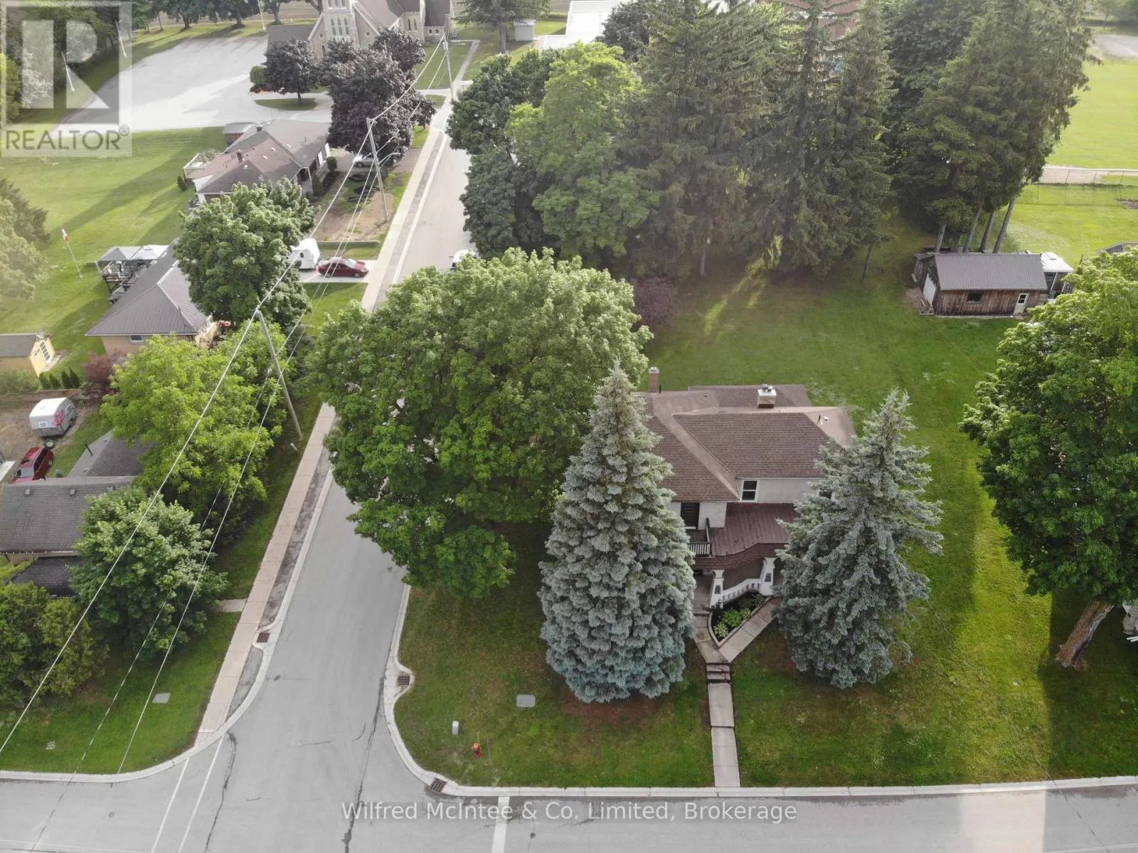 36 BROWNLEE STREET S