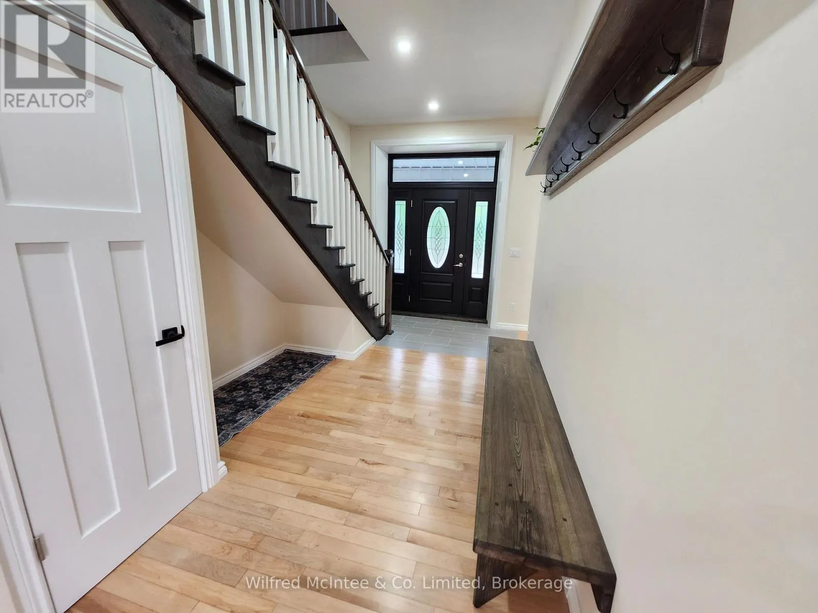 36 BROWNLEE STREET S