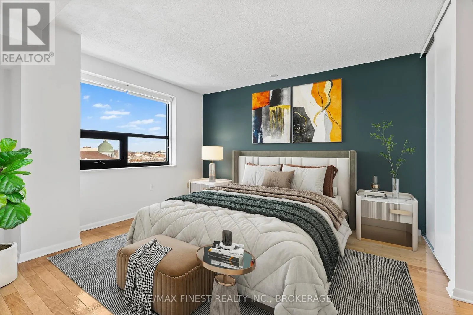 1002 - 165 ONTARIO STREET, #1002