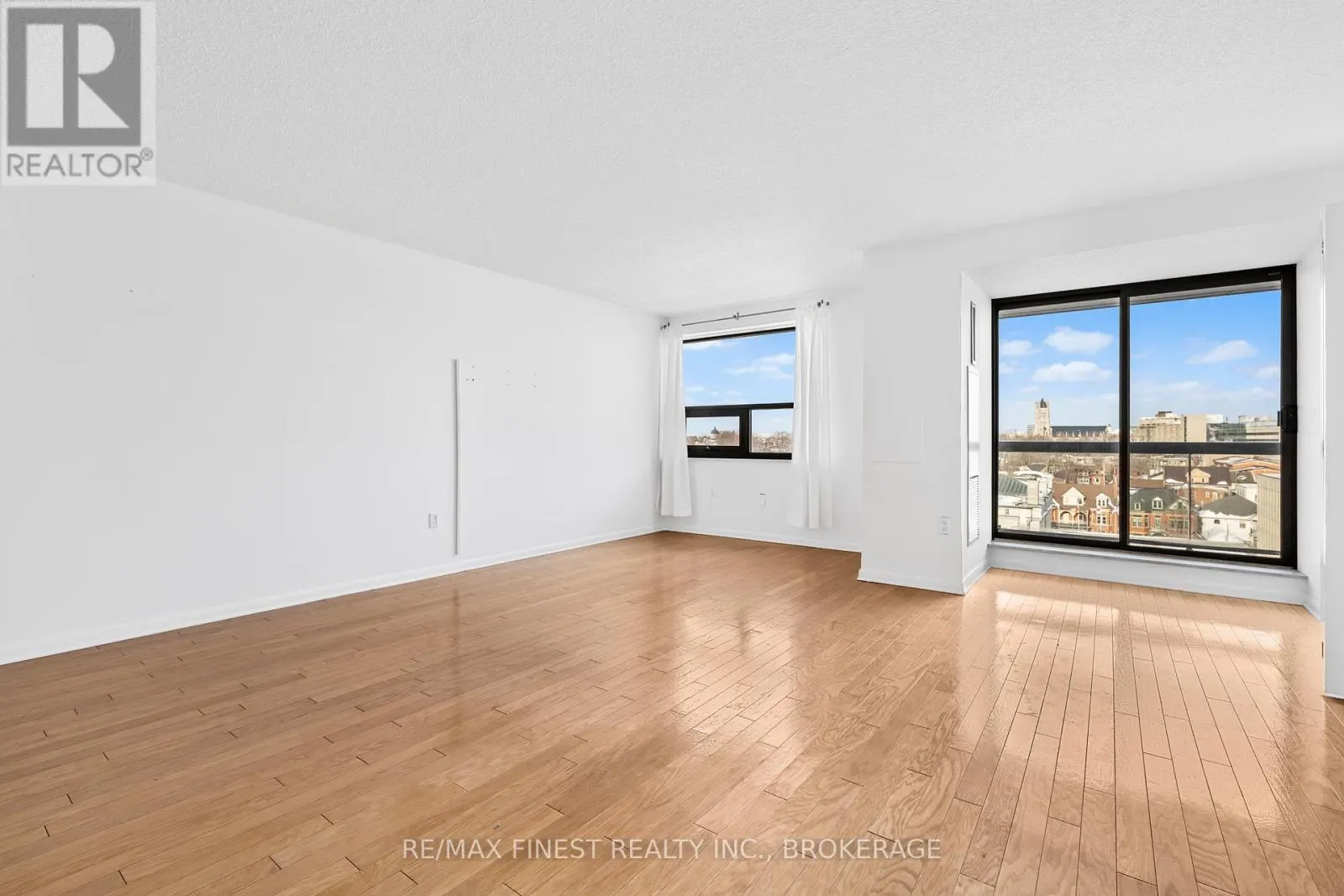 1002 - 165 ONTARIO STREET, #1002