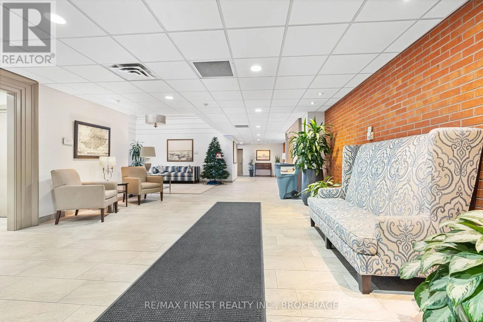 1002 - 165 ONTARIO STREET, #1002