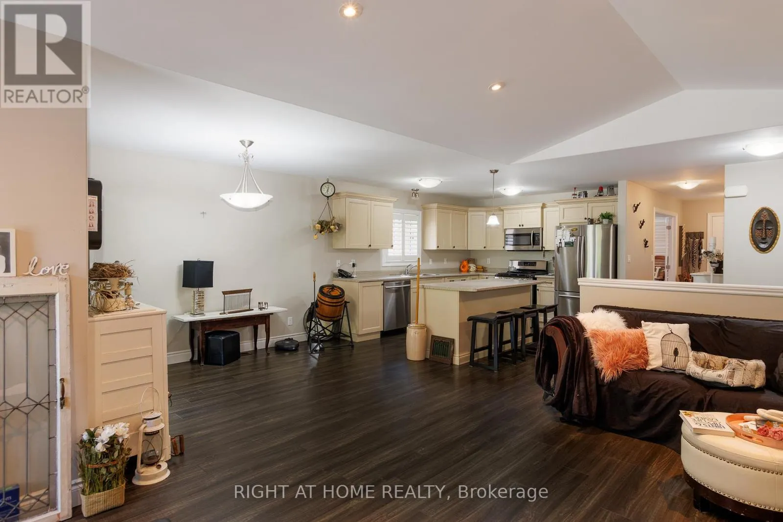 26 WARD DRIVE