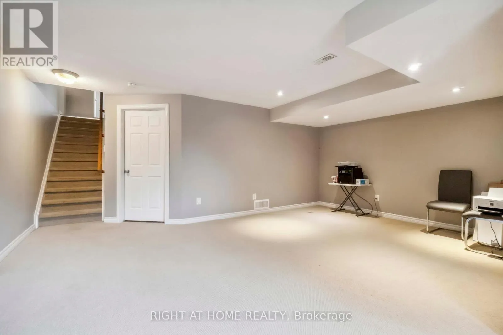 163 MOJAVE CRESCENT