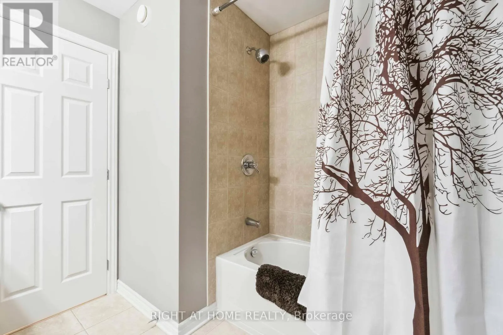 163 MOJAVE CRESCENT