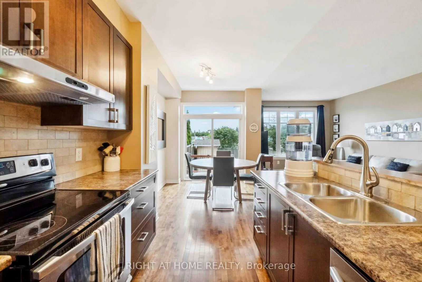 163 MOJAVE CRESCENT