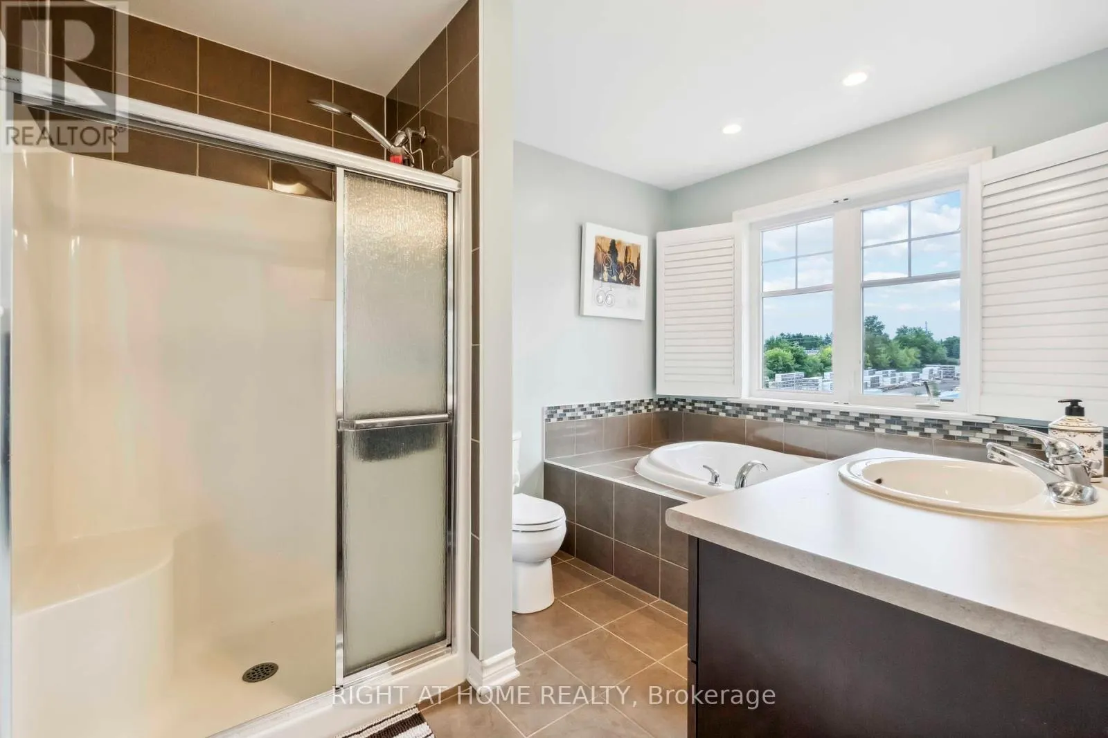 163 MOJAVE CRESCENT