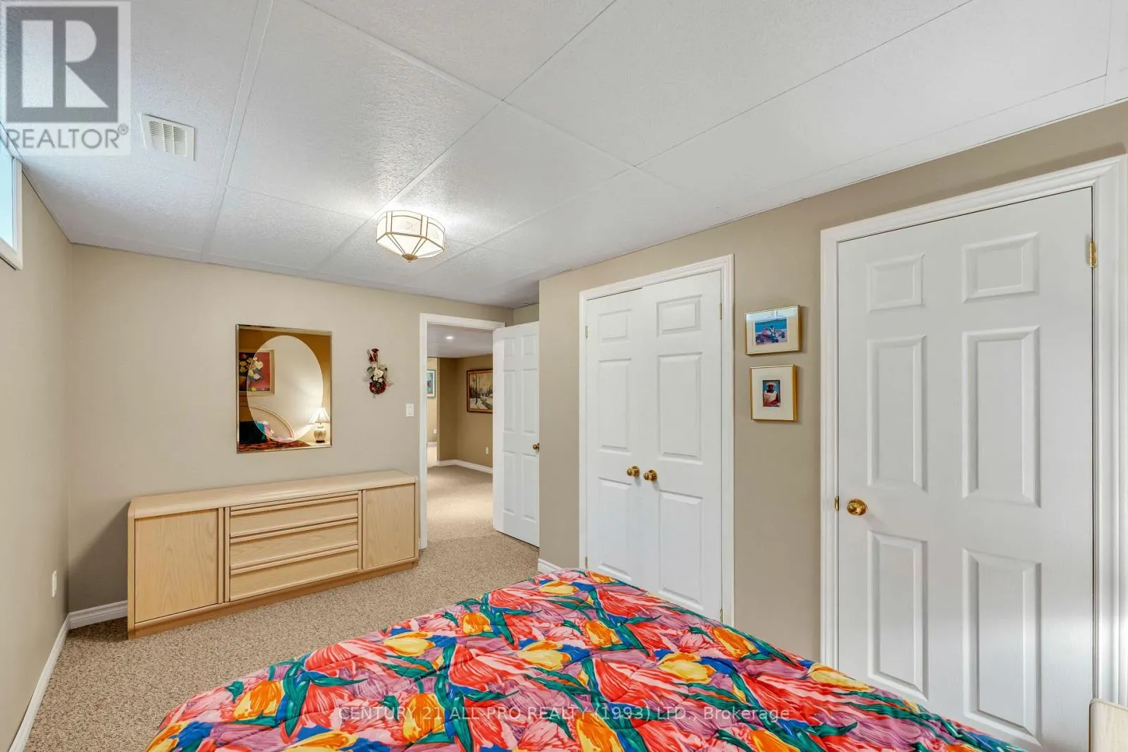 745 PRINCE OF WALES DRIVE