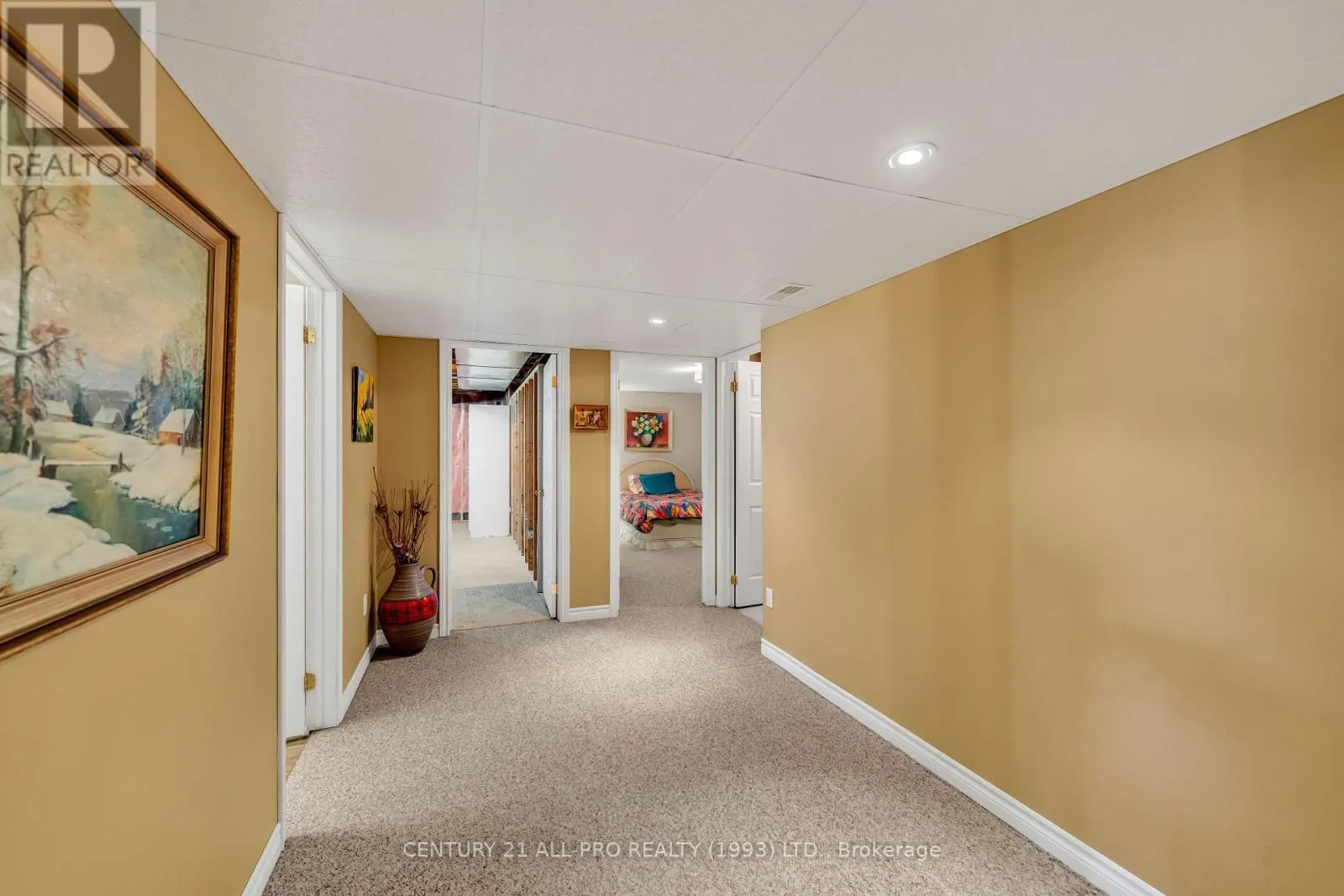 745 PRINCE OF WALES DRIVE