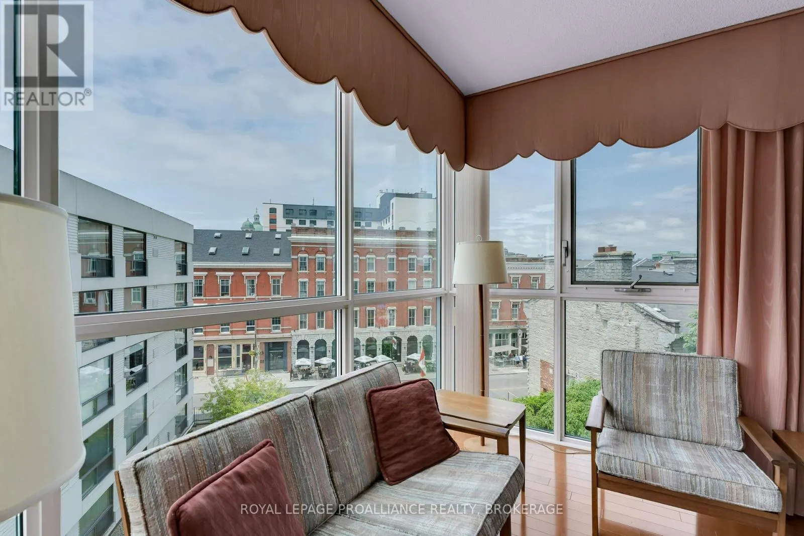 403 - 185 ONTARIO STREET, #403