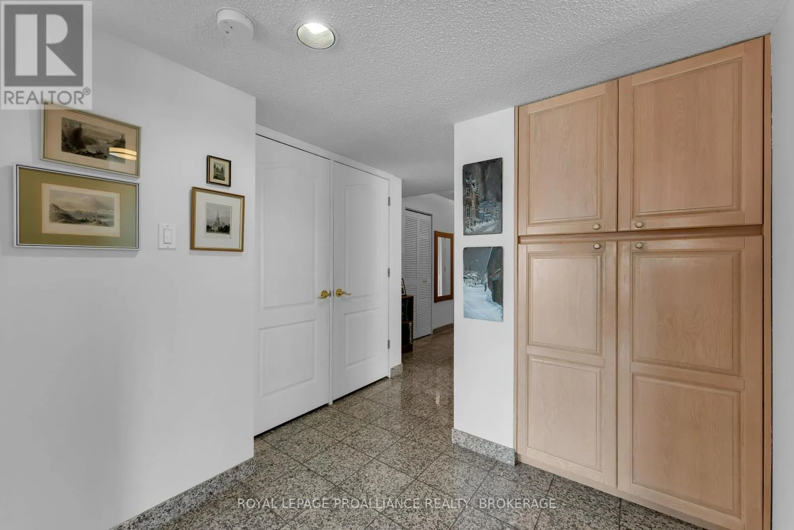 403 - 185 ONTARIO STREET, #403