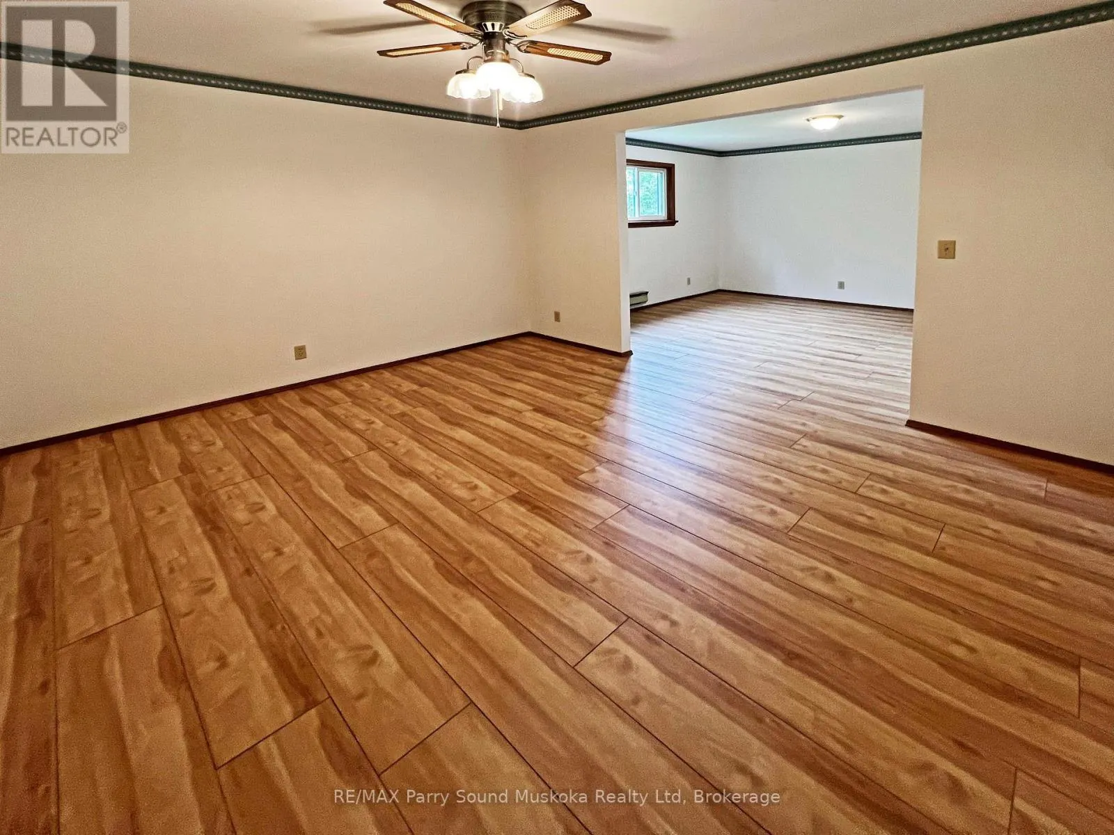 10 PINE VALLEY DRIVE