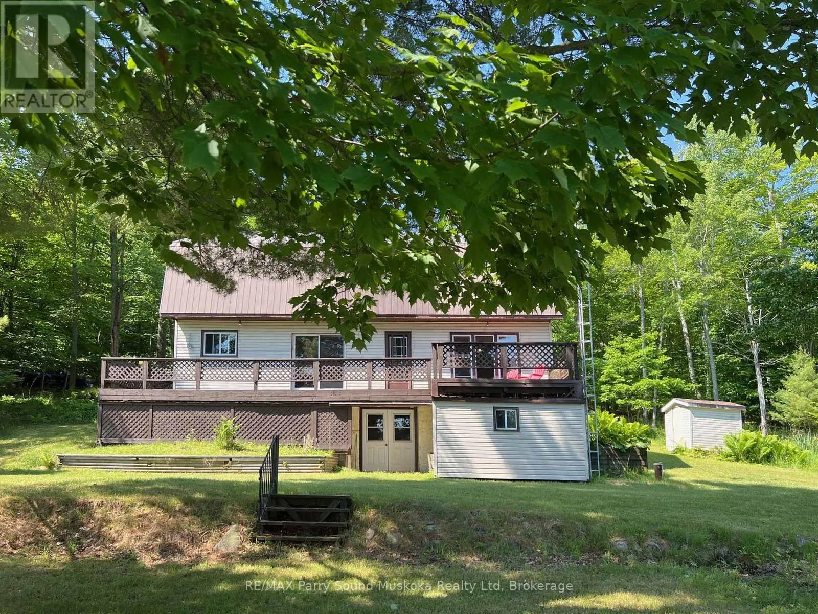 10 PINE VALLEY DRIVE
