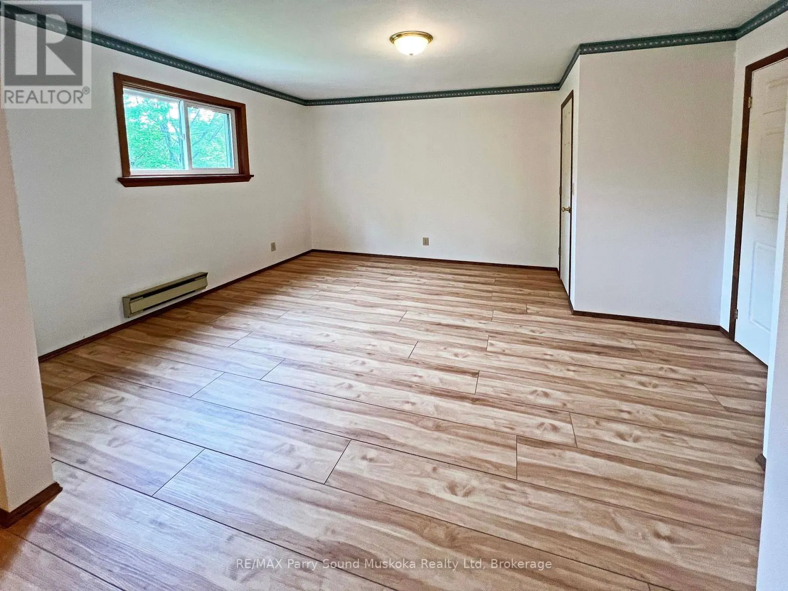 10 PINE VALLEY DRIVE