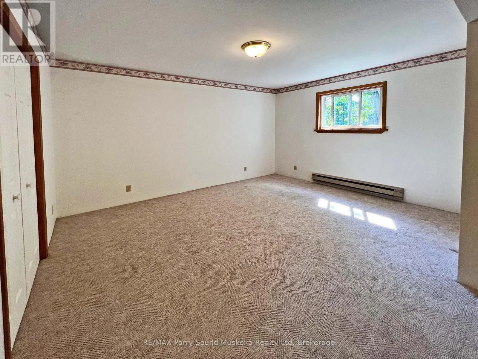10 PINE VALLEY DRIVE