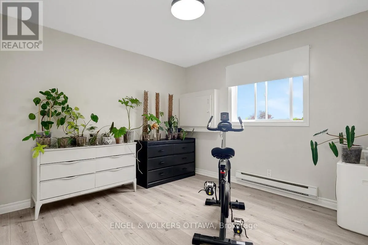 1A - 75 LAPOINTE BOULEVARD