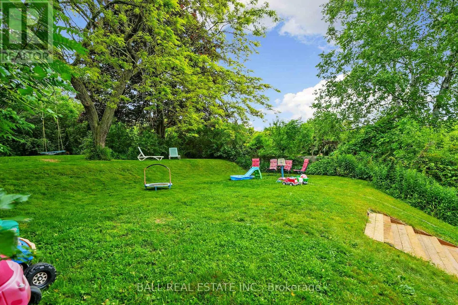60A CROSSLEY DRIVE