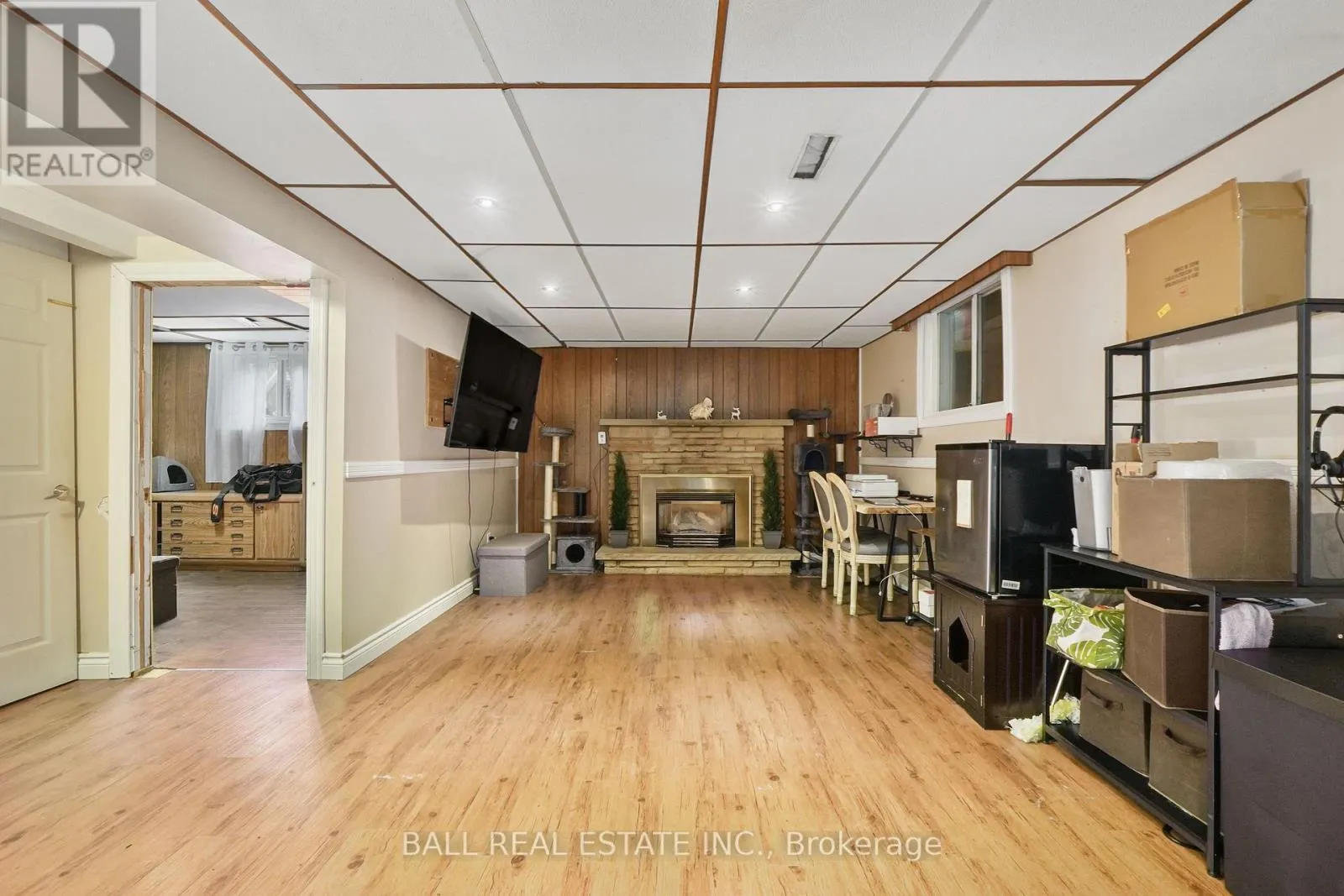 60A CROSSLEY DRIVE