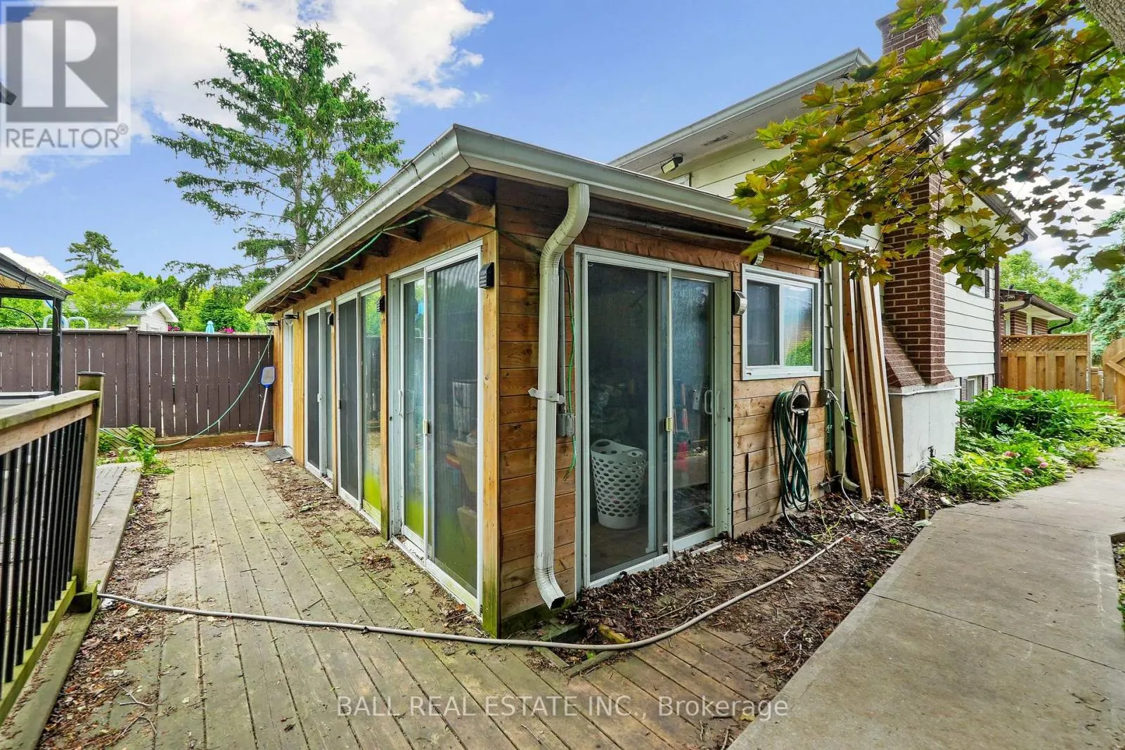 60A CROSSLEY DRIVE