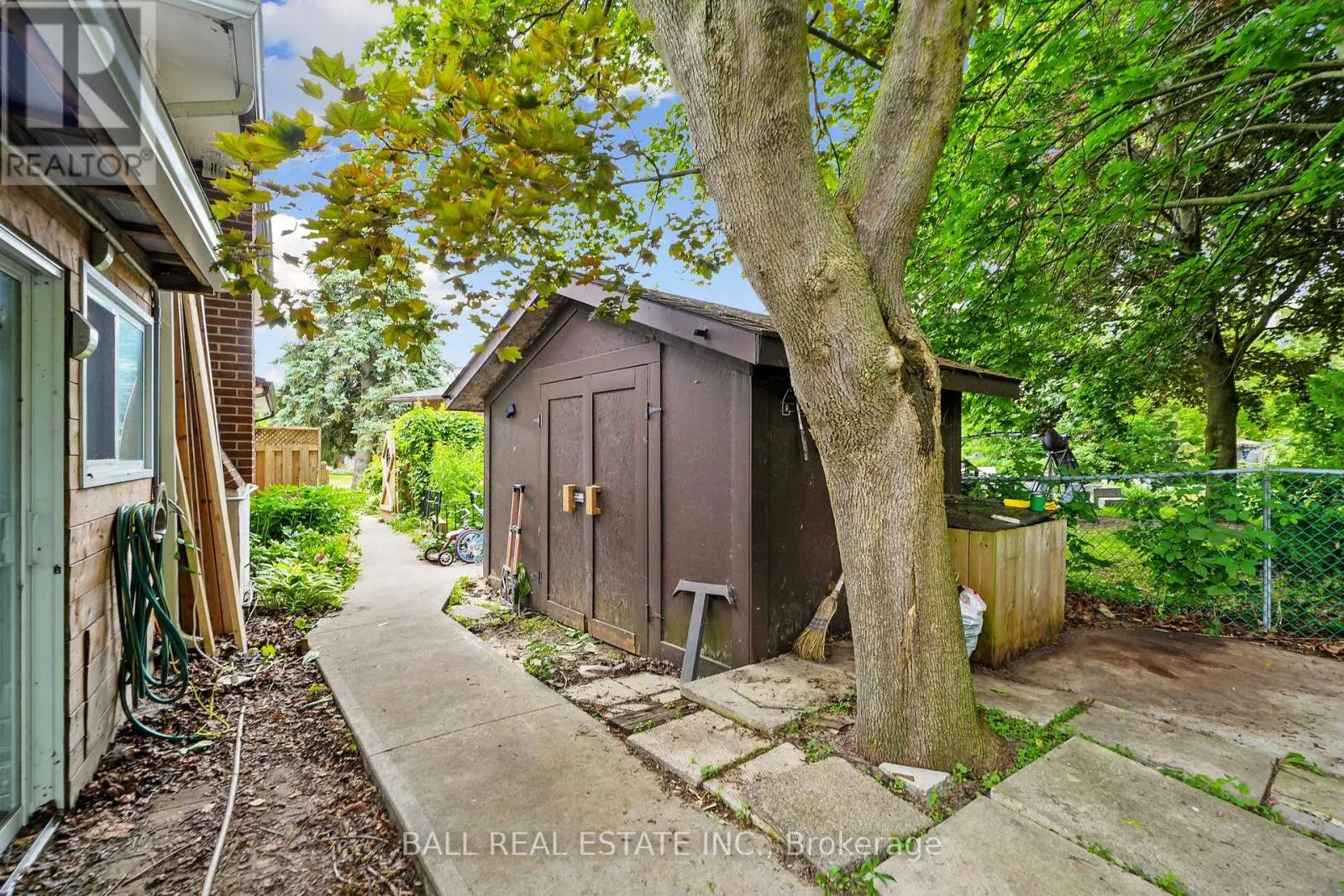 60A CROSSLEY DRIVE
