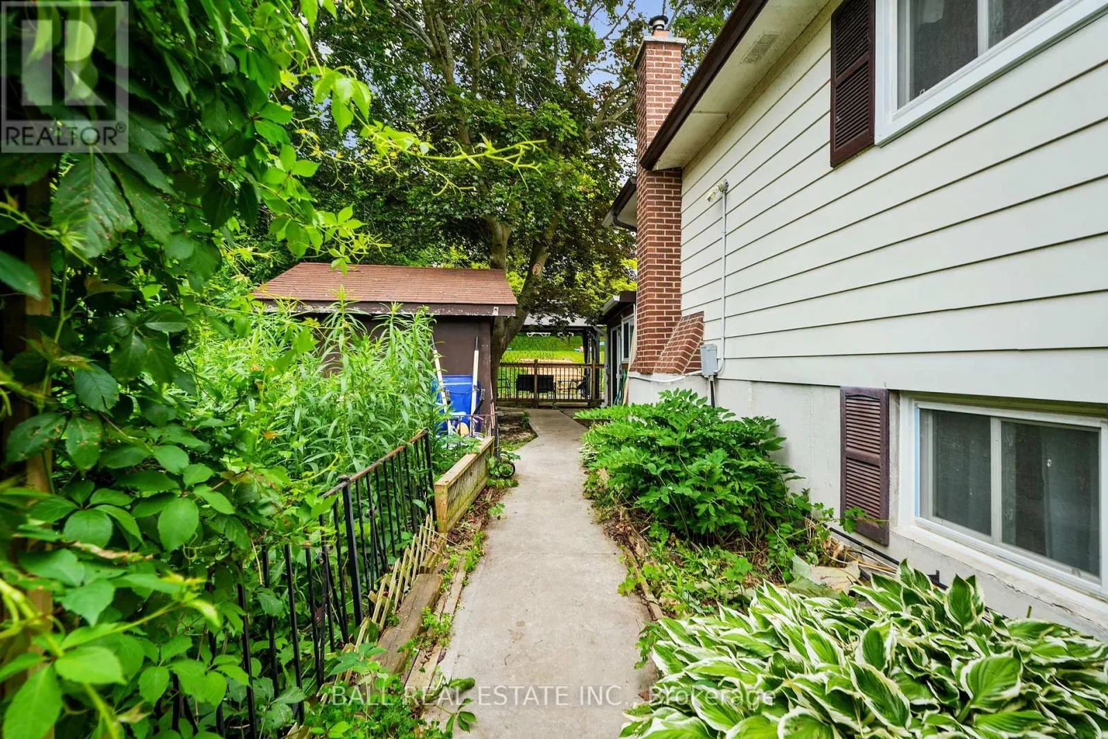 60A CROSSLEY DRIVE
