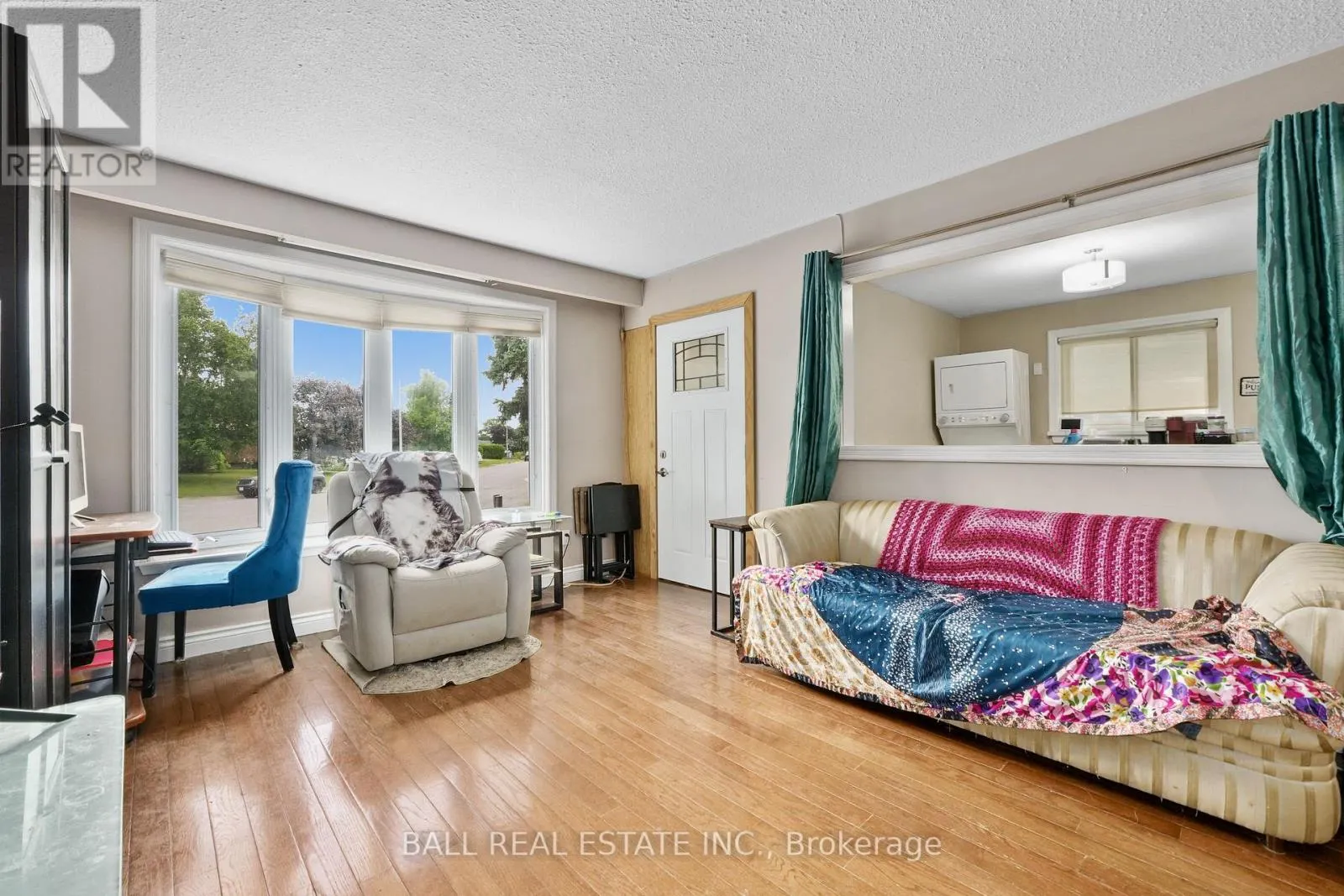 60A CROSSLEY DRIVE