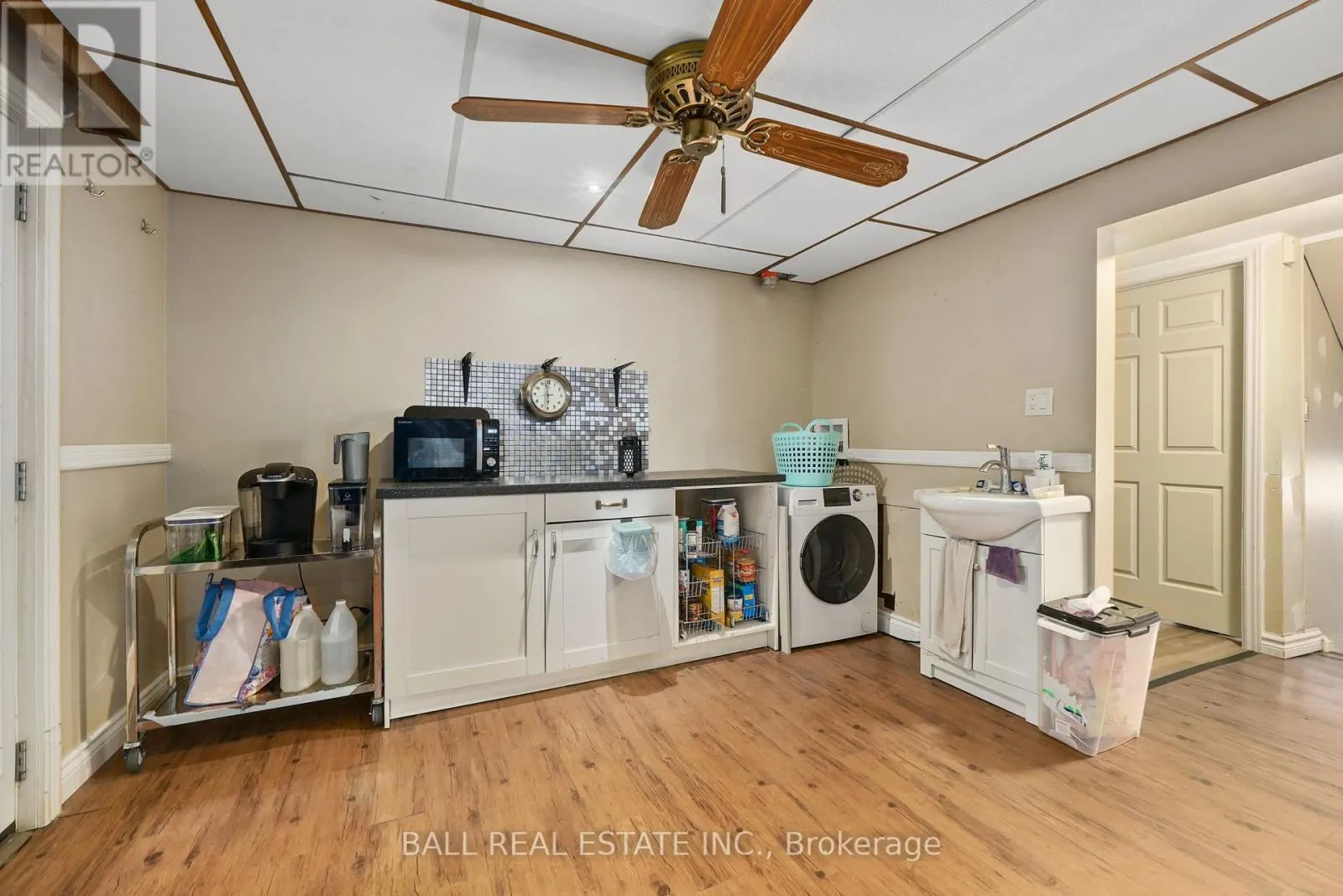 60A CROSSLEY DRIVE