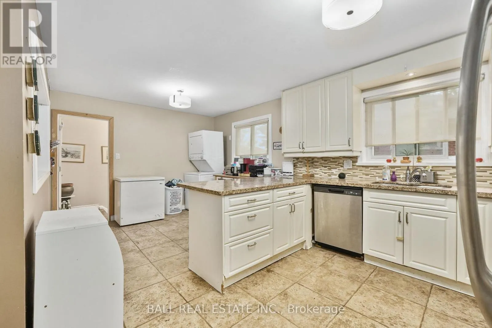 60A CROSSLEY DRIVE