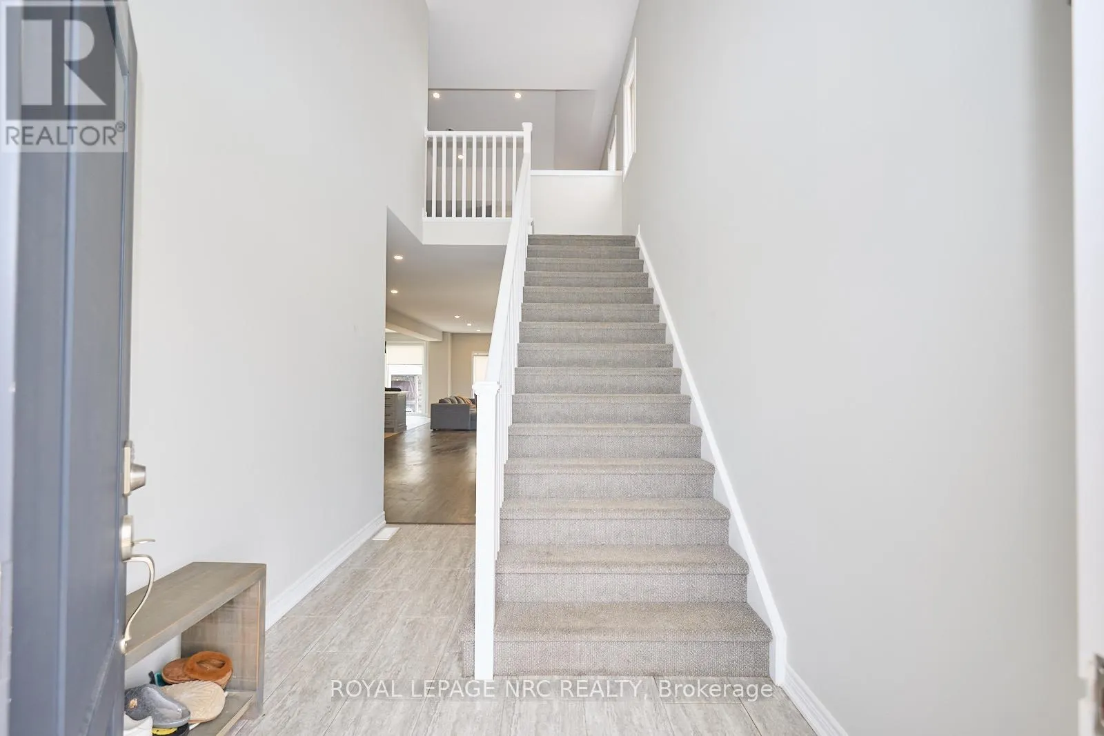 14 LAMB CRESCENT