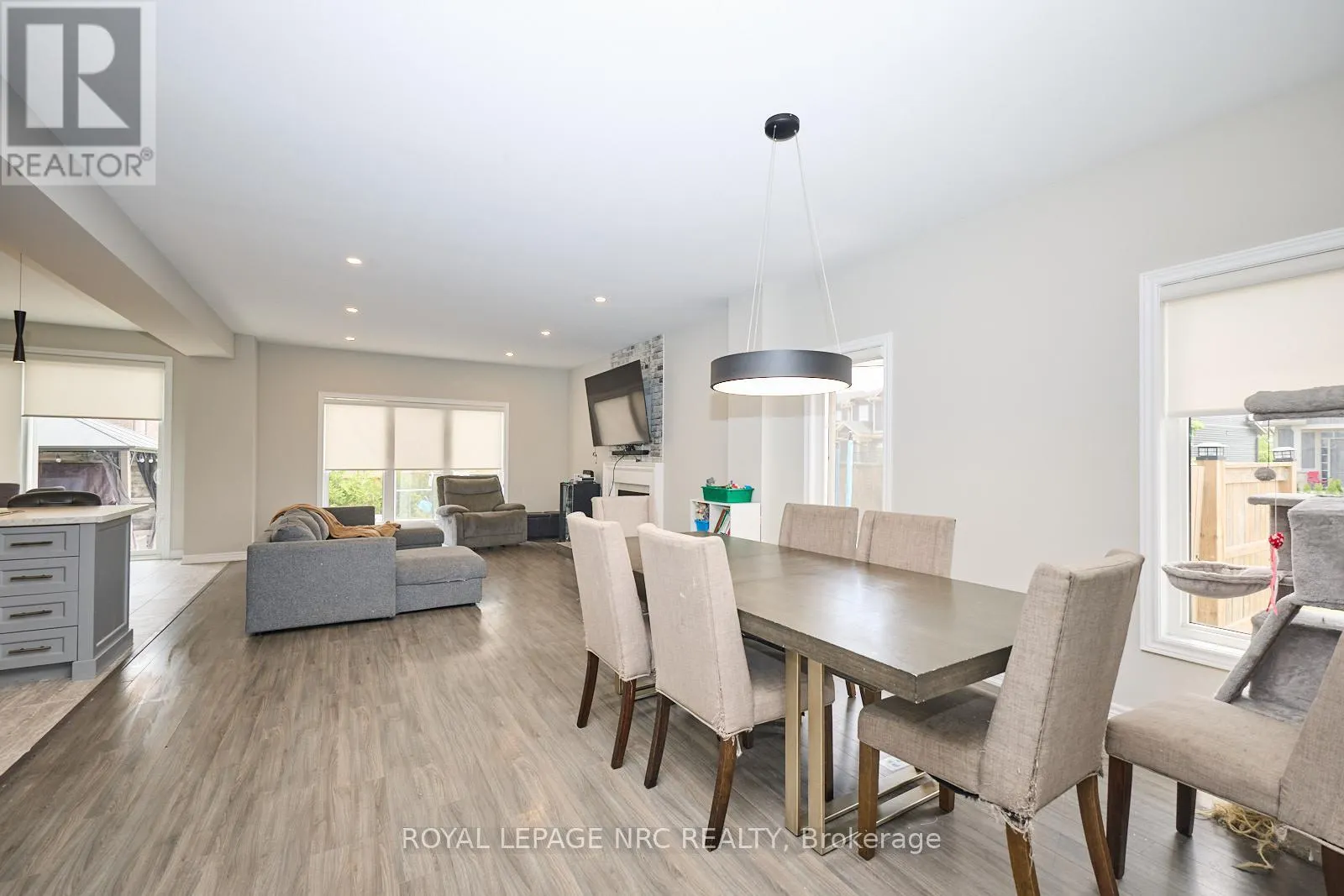 14 LAMB CRESCENT