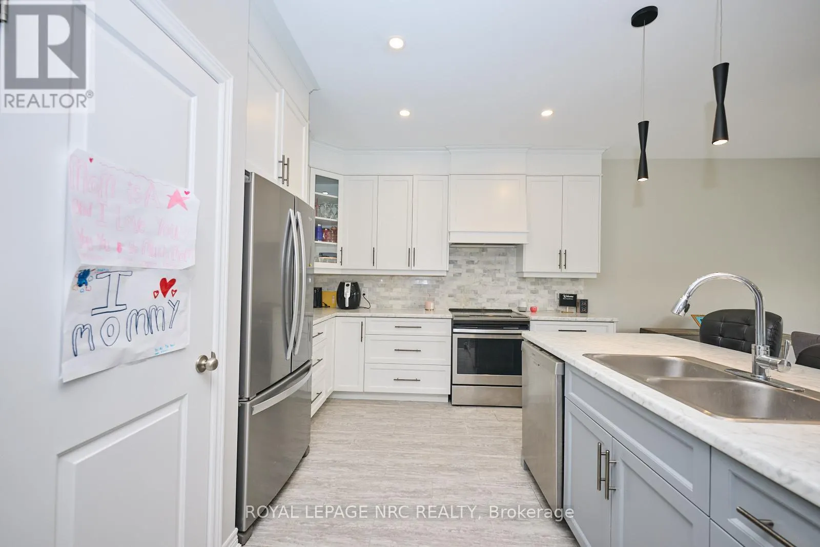 14 LAMB CRESCENT