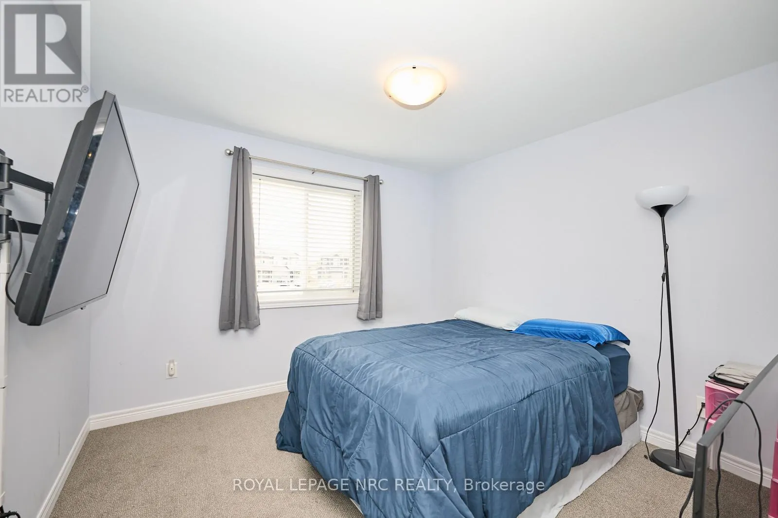 14 LAMB CRESCENT