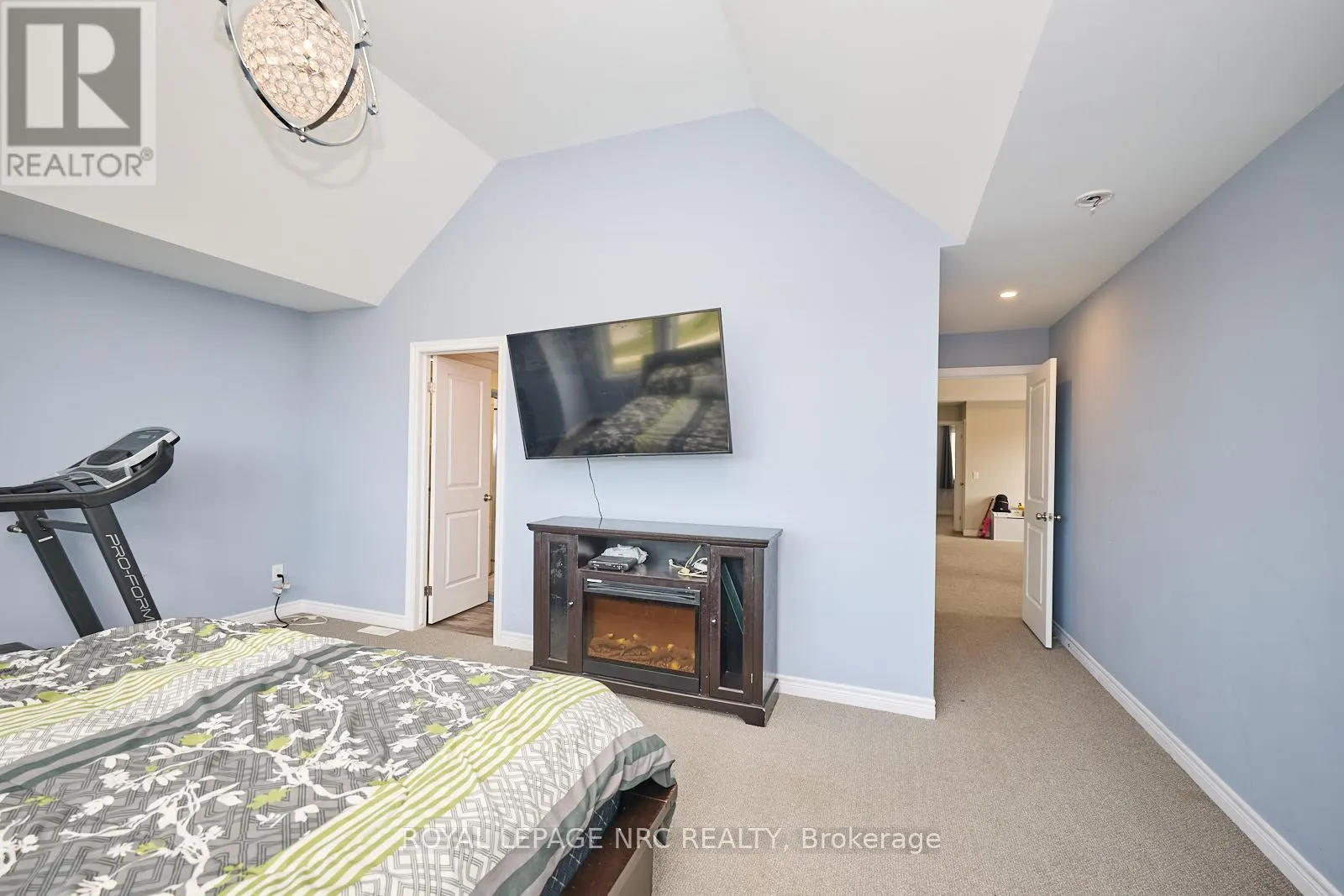 14 LAMB CRESCENT