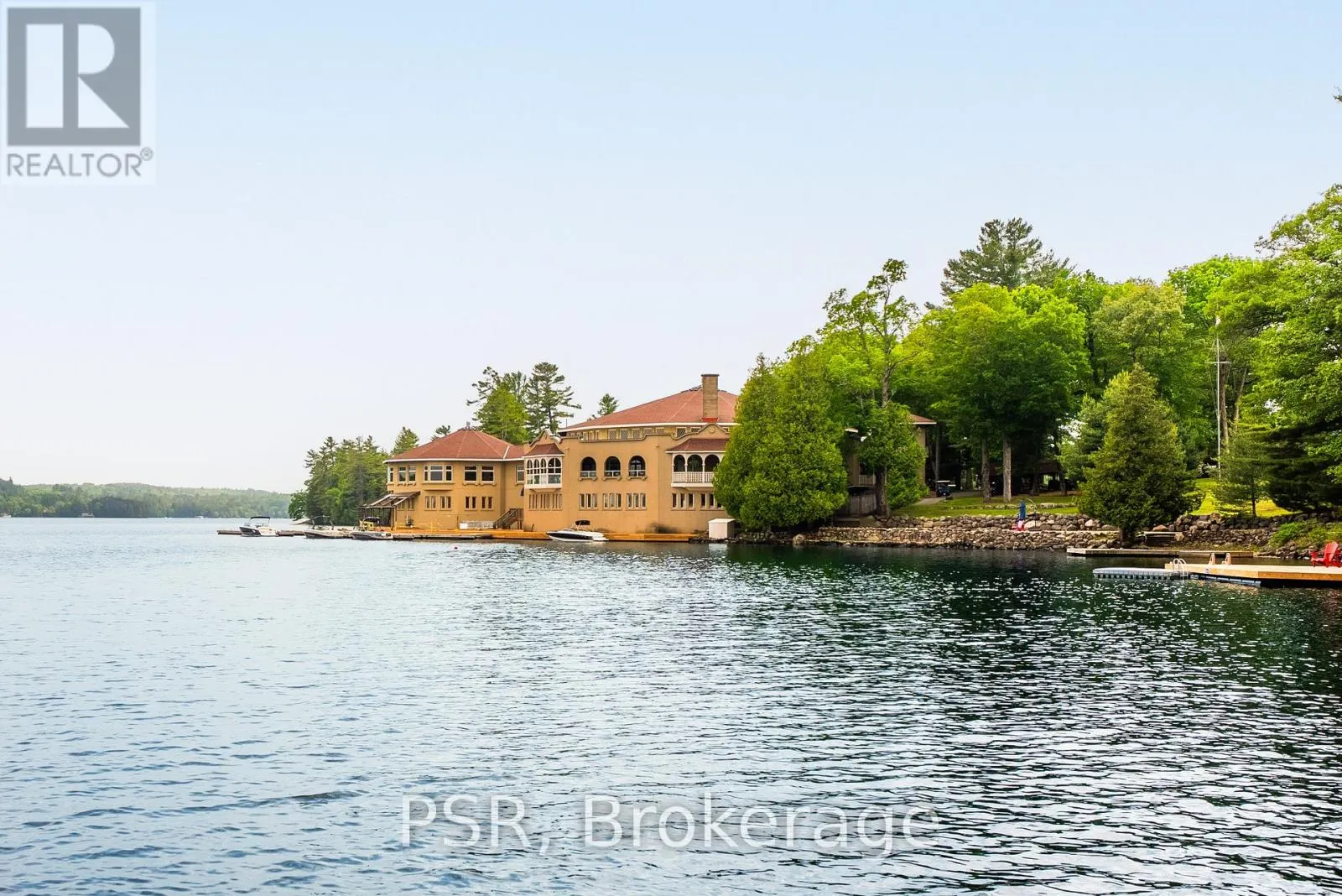318 - 12 BIGWIN ISLAND
