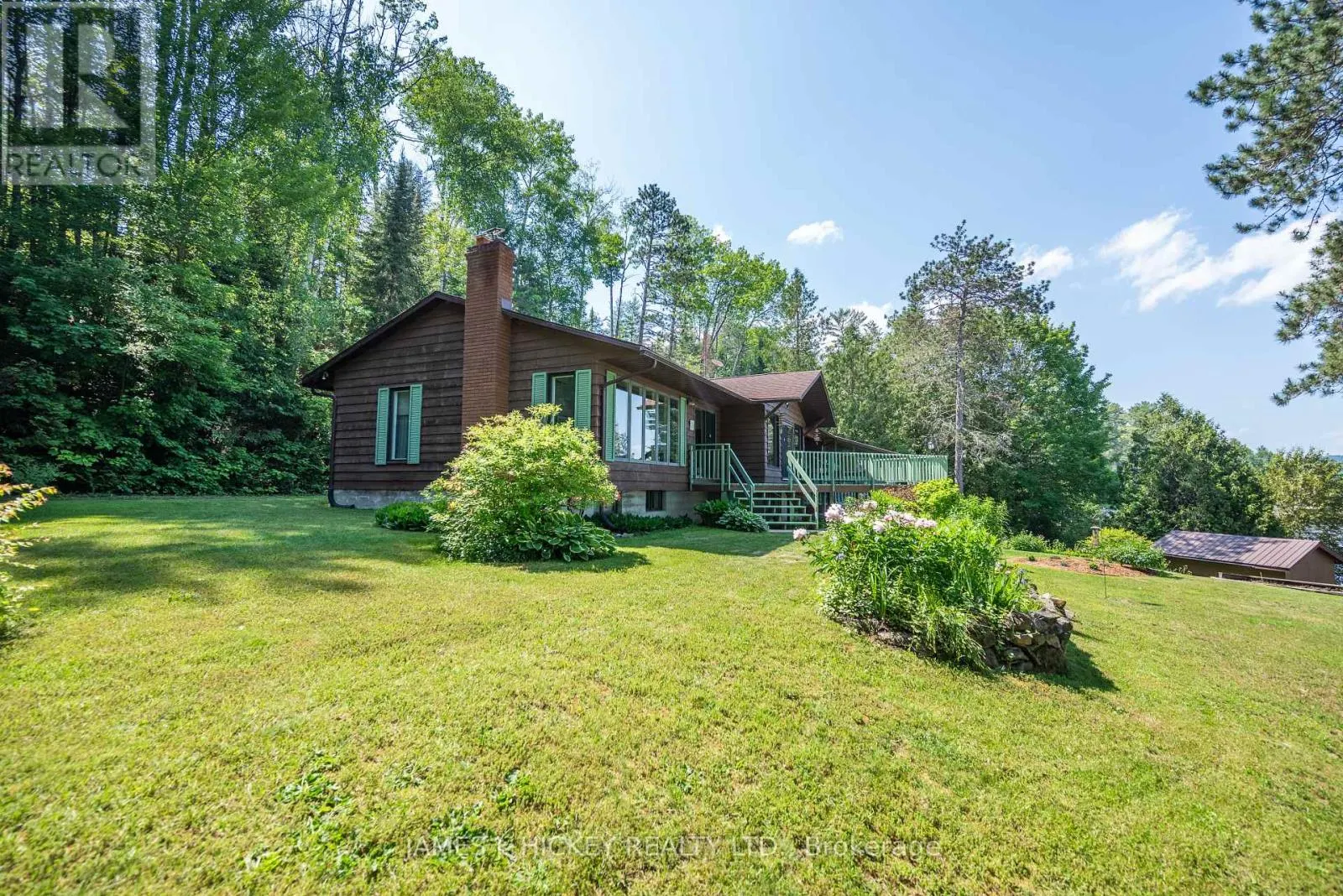 581 ROCKY POINT LANE